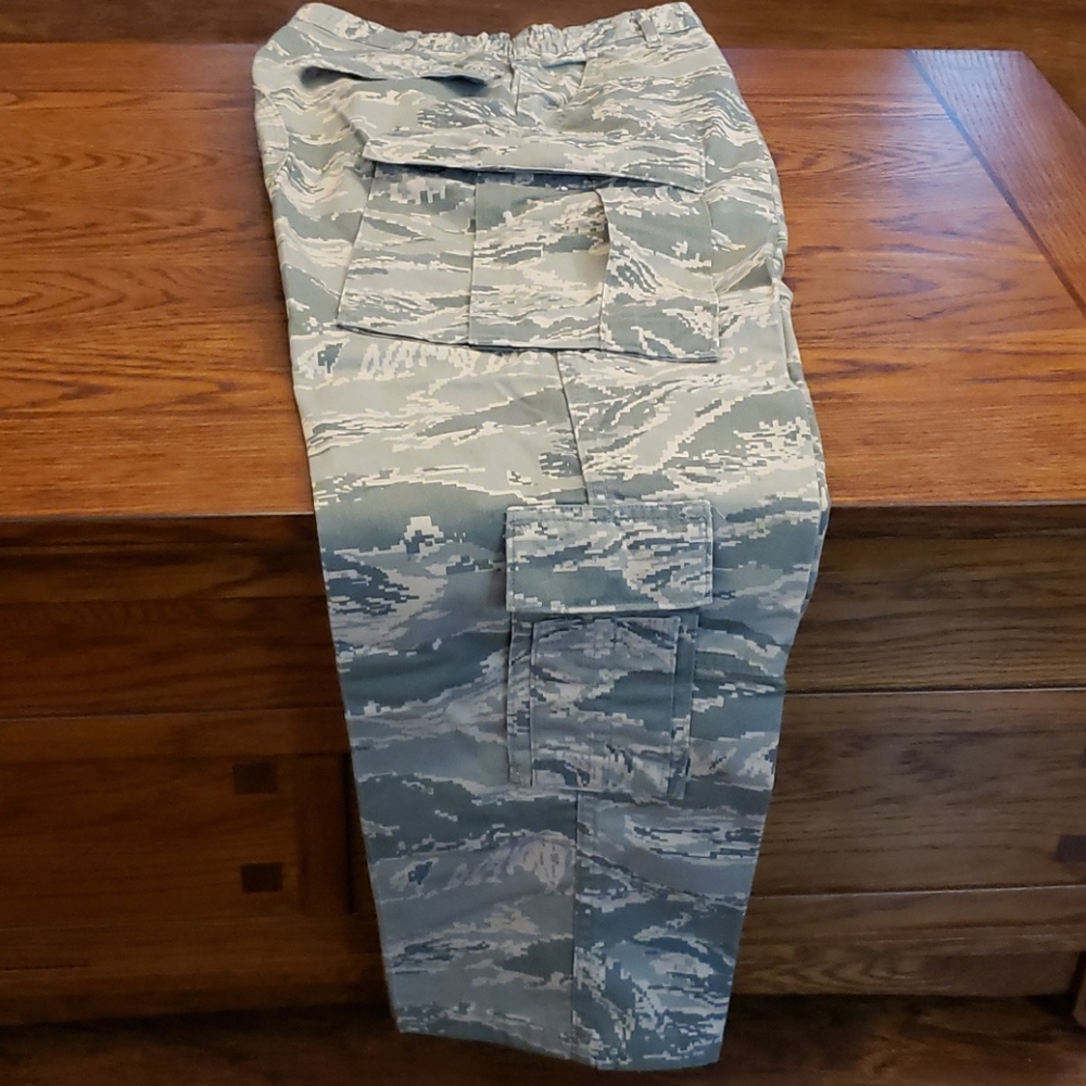 Men's ABU Trousers, Lightly Worn, Size 34S